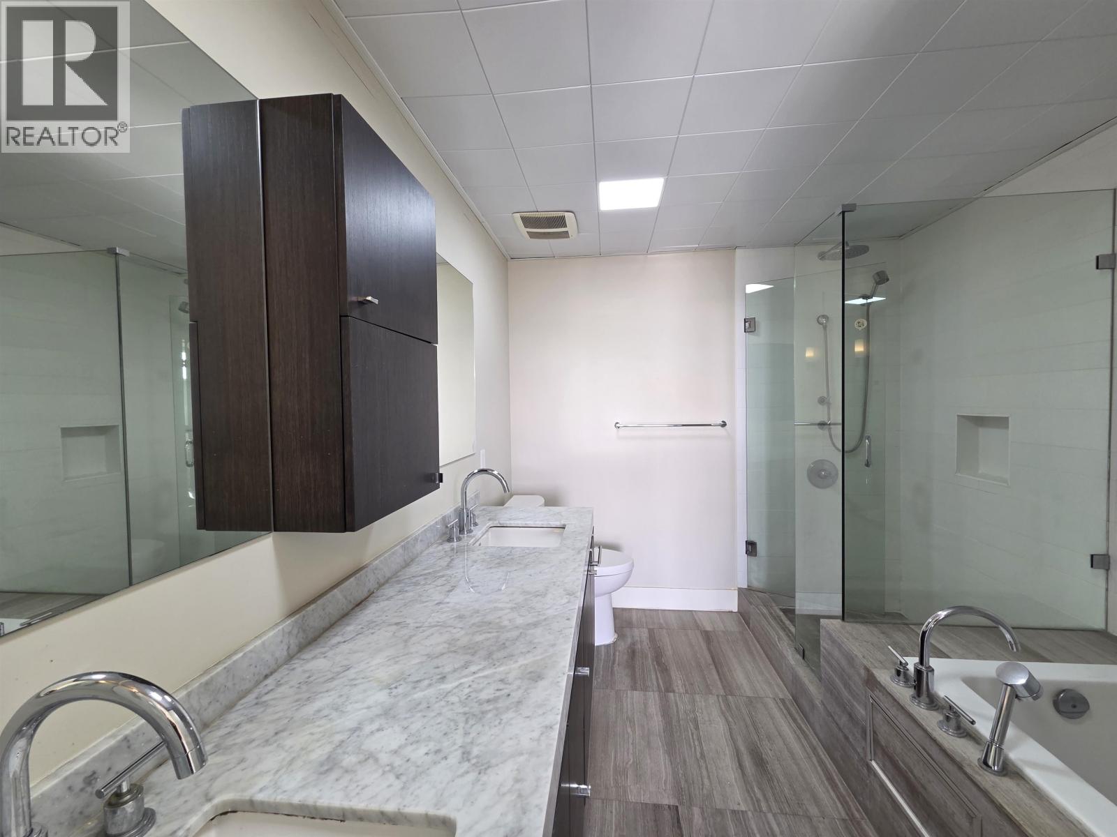 100 888 Arthur Erickson Place, Vancouver, British Columbia  V7T 0B1 - Photo 7 - R3096111