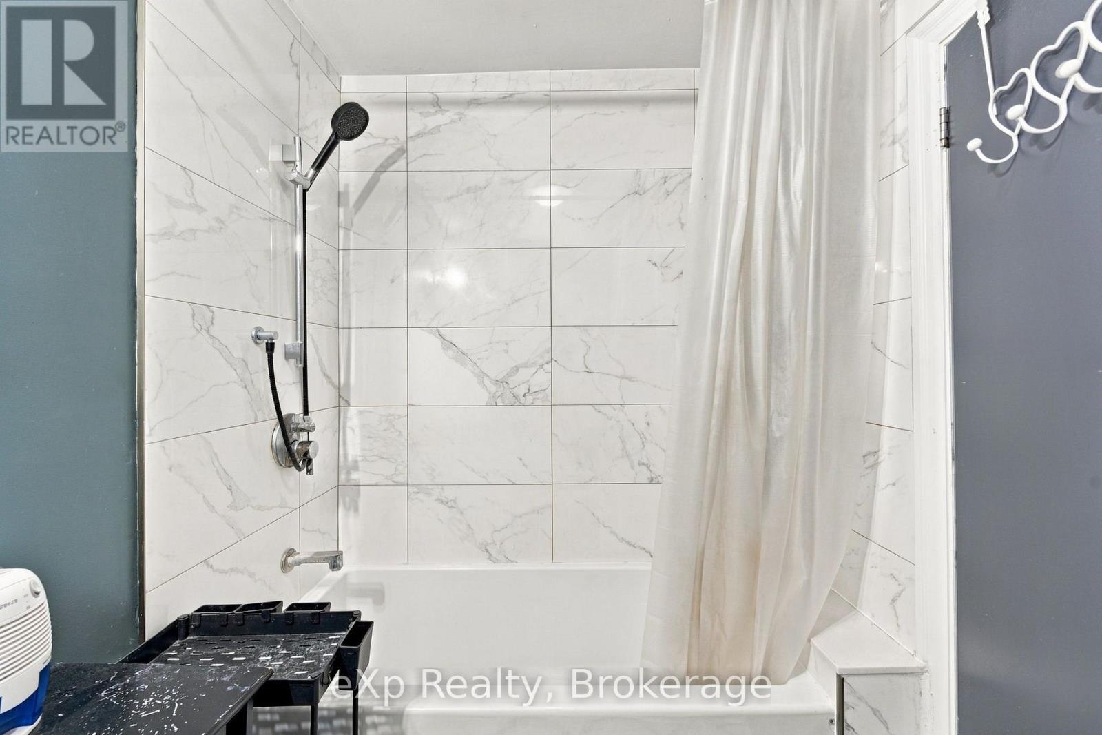 3 - 24 Wellington Street, Stratford, Ontario  N5A 2L2 - Photo 16 - X14091090
