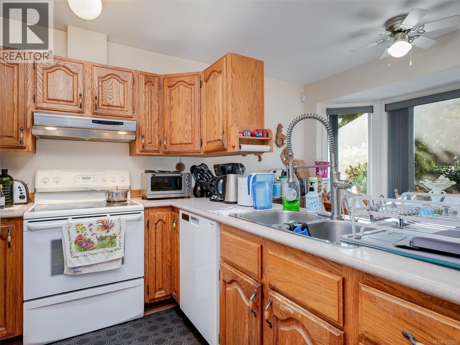 595 Delora Dr