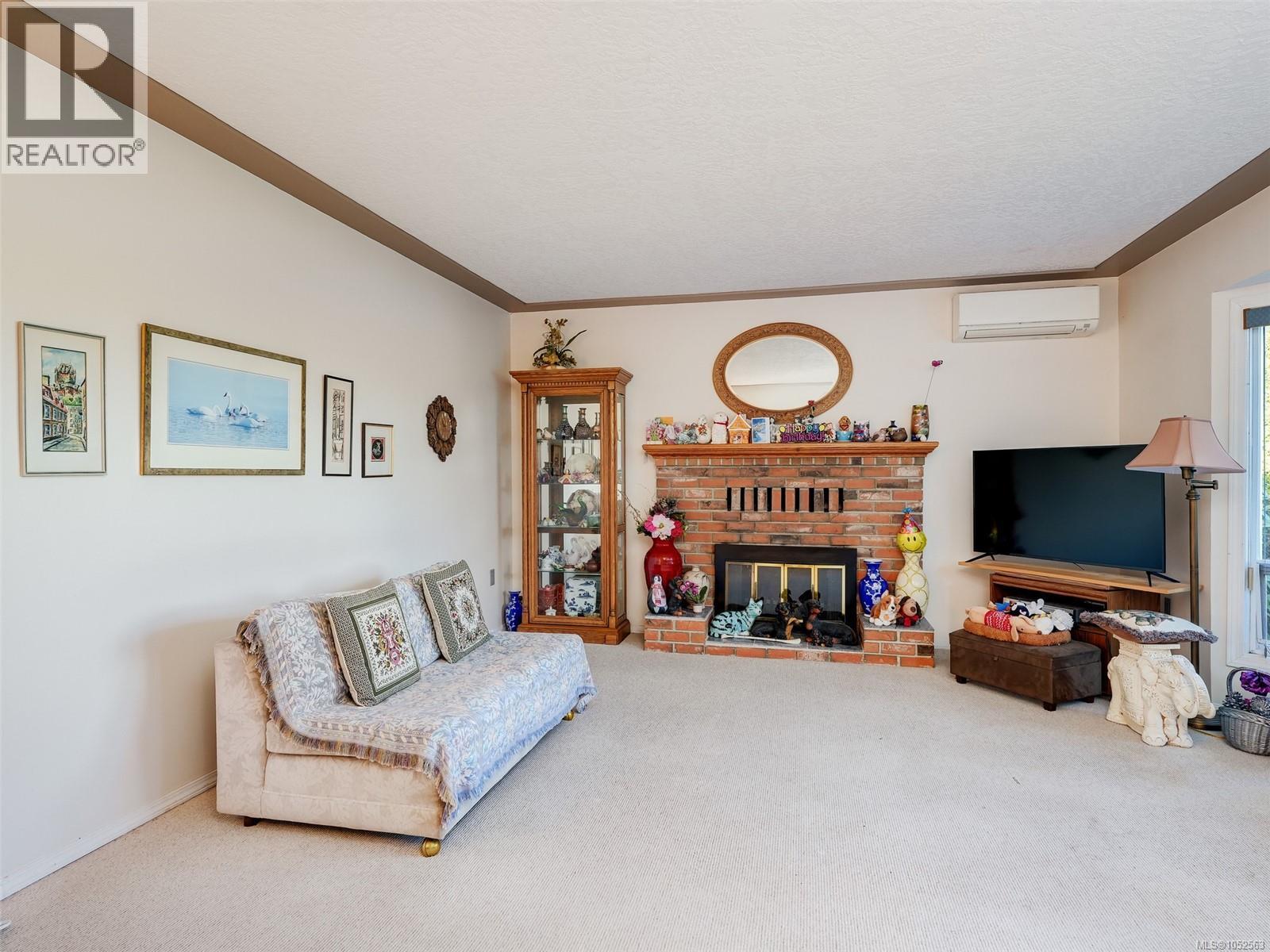 595 Delora Dr