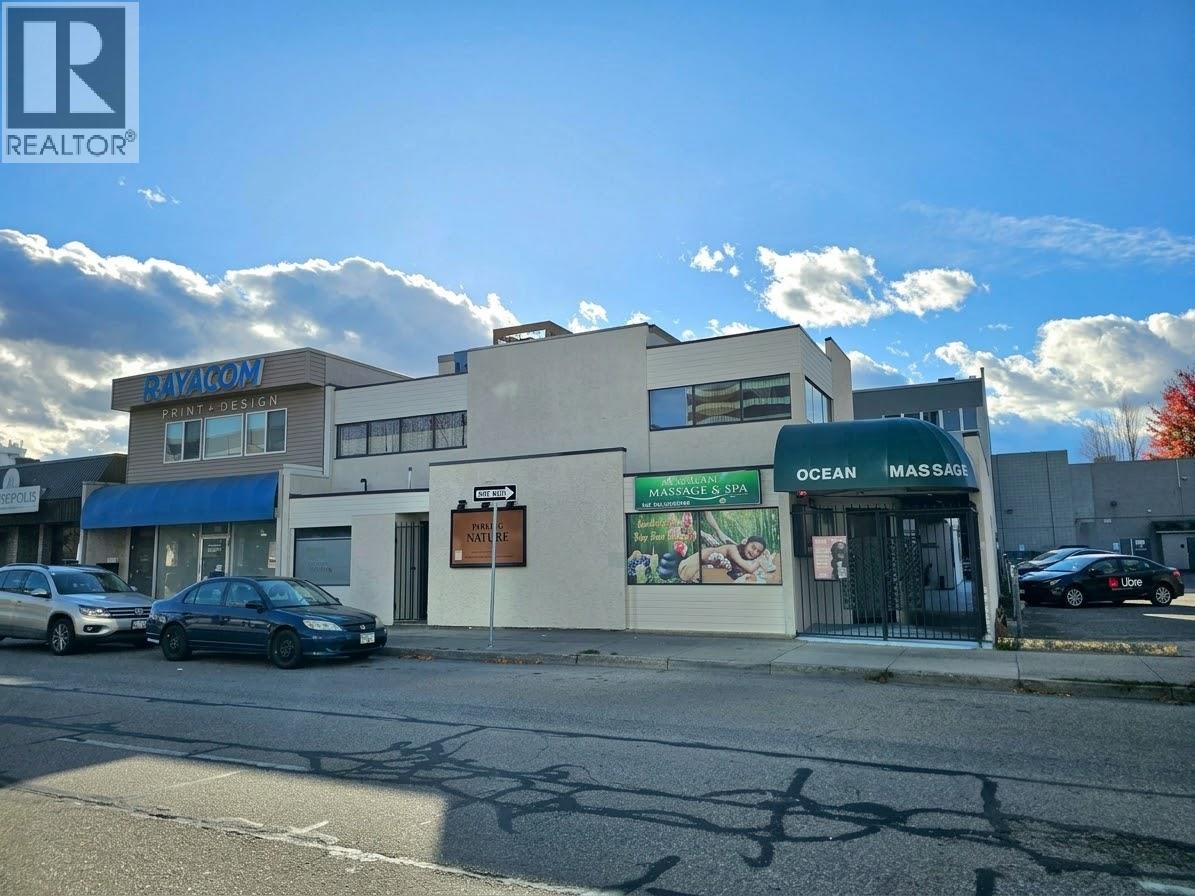 545 Lawrence Avenue Unit# B, Kelowna, British Columbia