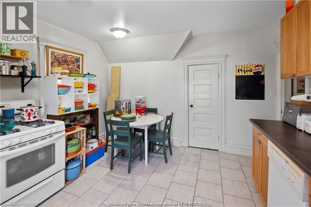 39 Russell Street, Leamington, Ontario  N8H 1V1 - Photo 11 - 26025516