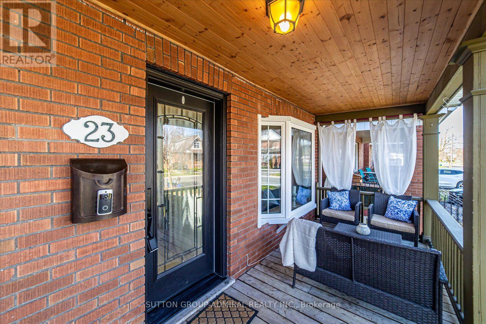 23 Westmoreland Avenue, Oshawa, Ontario  L1G 2M9 - Photo 2 - E14090904