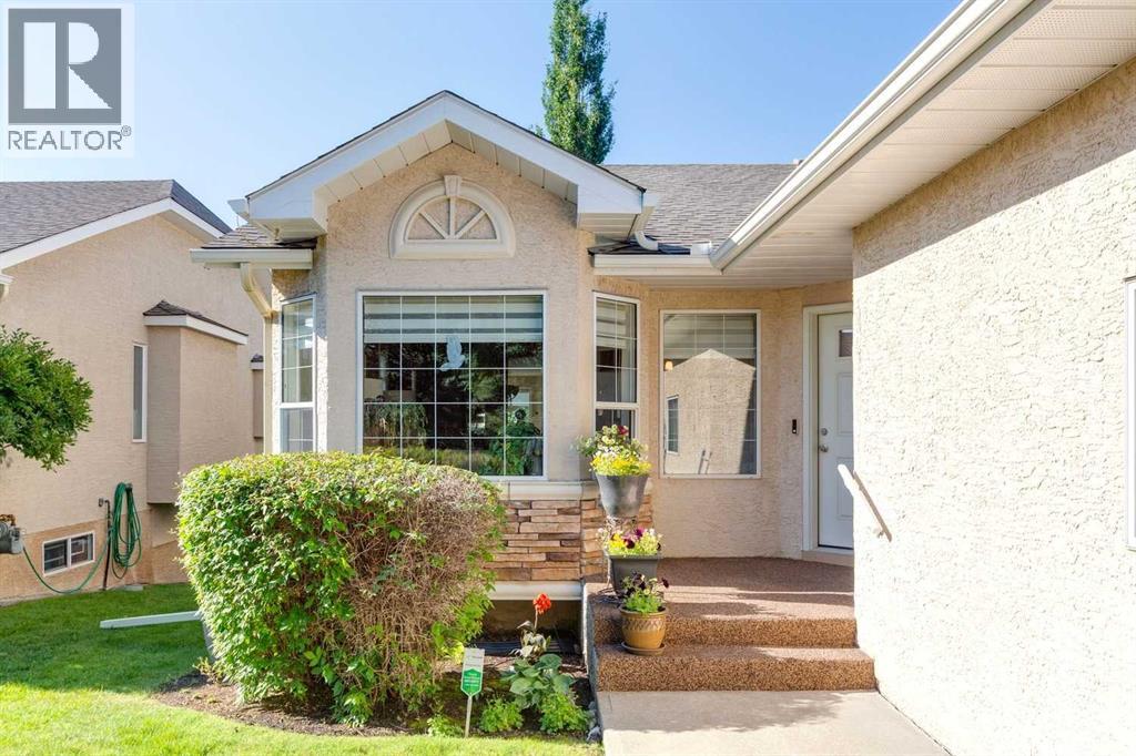 121 Sierra Morena Green SW, Calgary, Alberta
