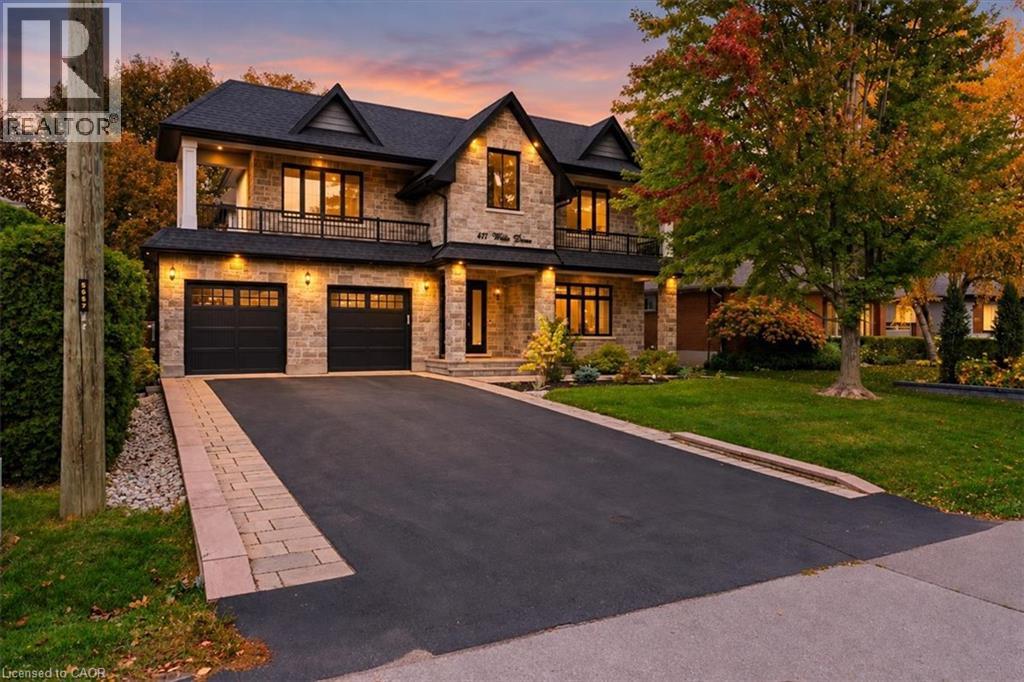 471 WILLIS Drive, Oakville, Ontario