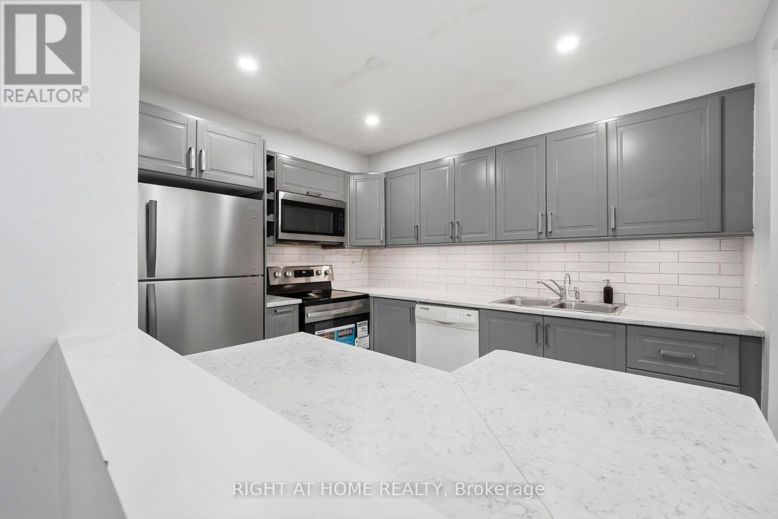 21 - 35 Chipstead Avenue, Brampton, Ontario  L6X 4G9 - Photo 10 - W14091098