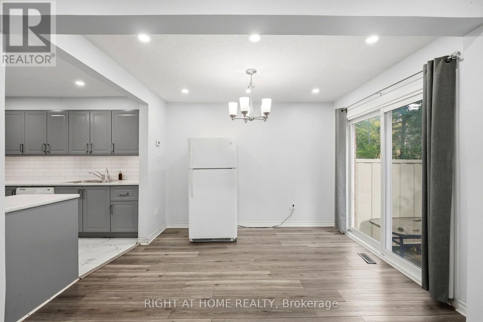 21 - 35 Chipstead Avenue, Brampton, Ontario  L6X 4G9 - Photo 11 - W14091098