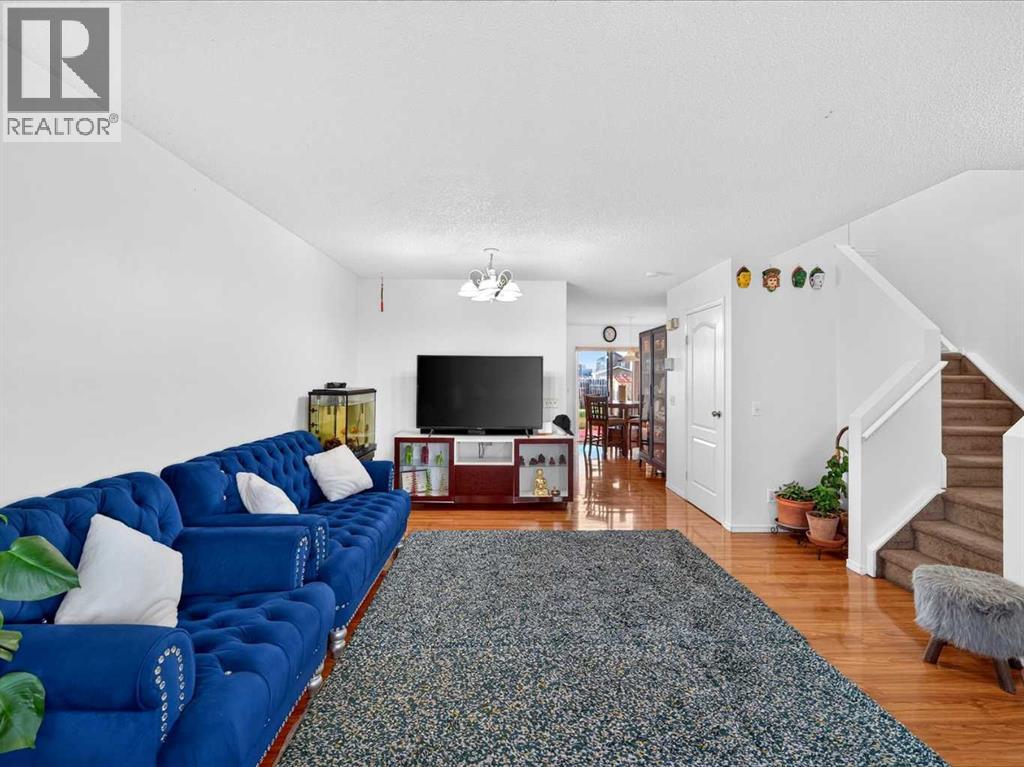 421 Martindale Drive NE, Calgary, Alberta  T3J 3Z8 - Photo 14 - A2351246