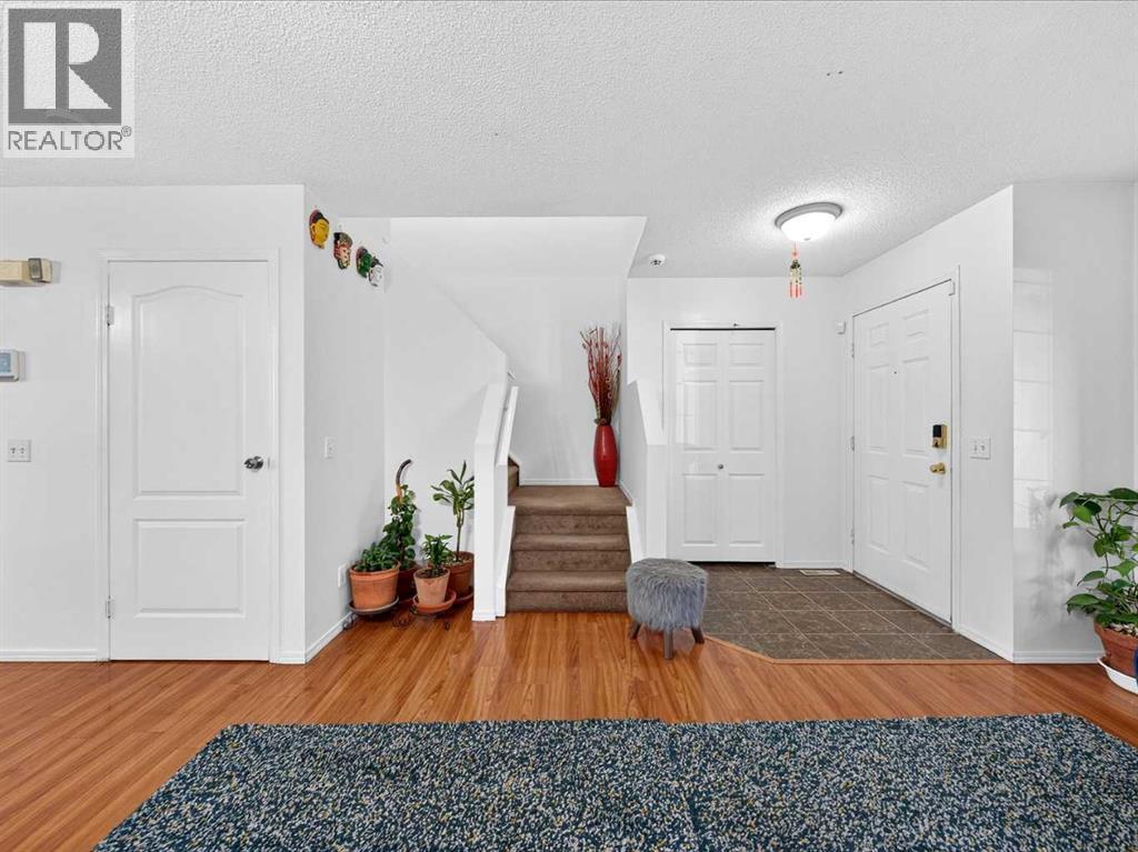 421 Martindale Drive NE, Calgary, Alberta  T3J 3Z8 - Photo 12 - A2351246