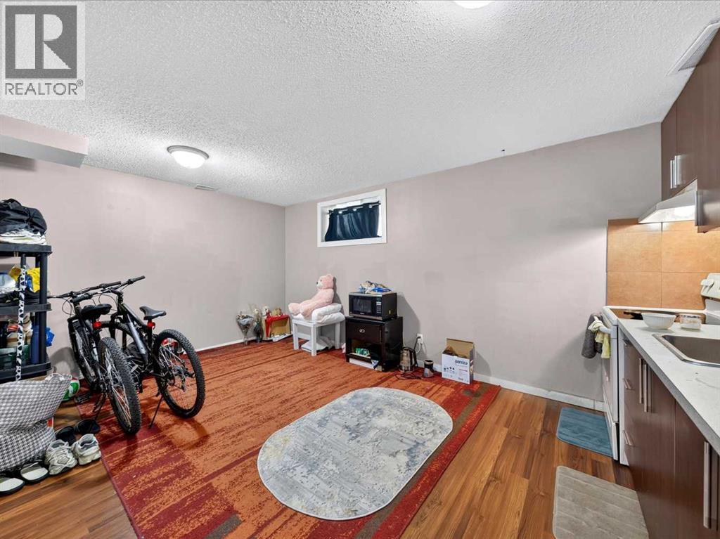 421 Martindale Drive NE, Calgary, Alberta  T3J 3Z8 - Photo 42 - A2351246