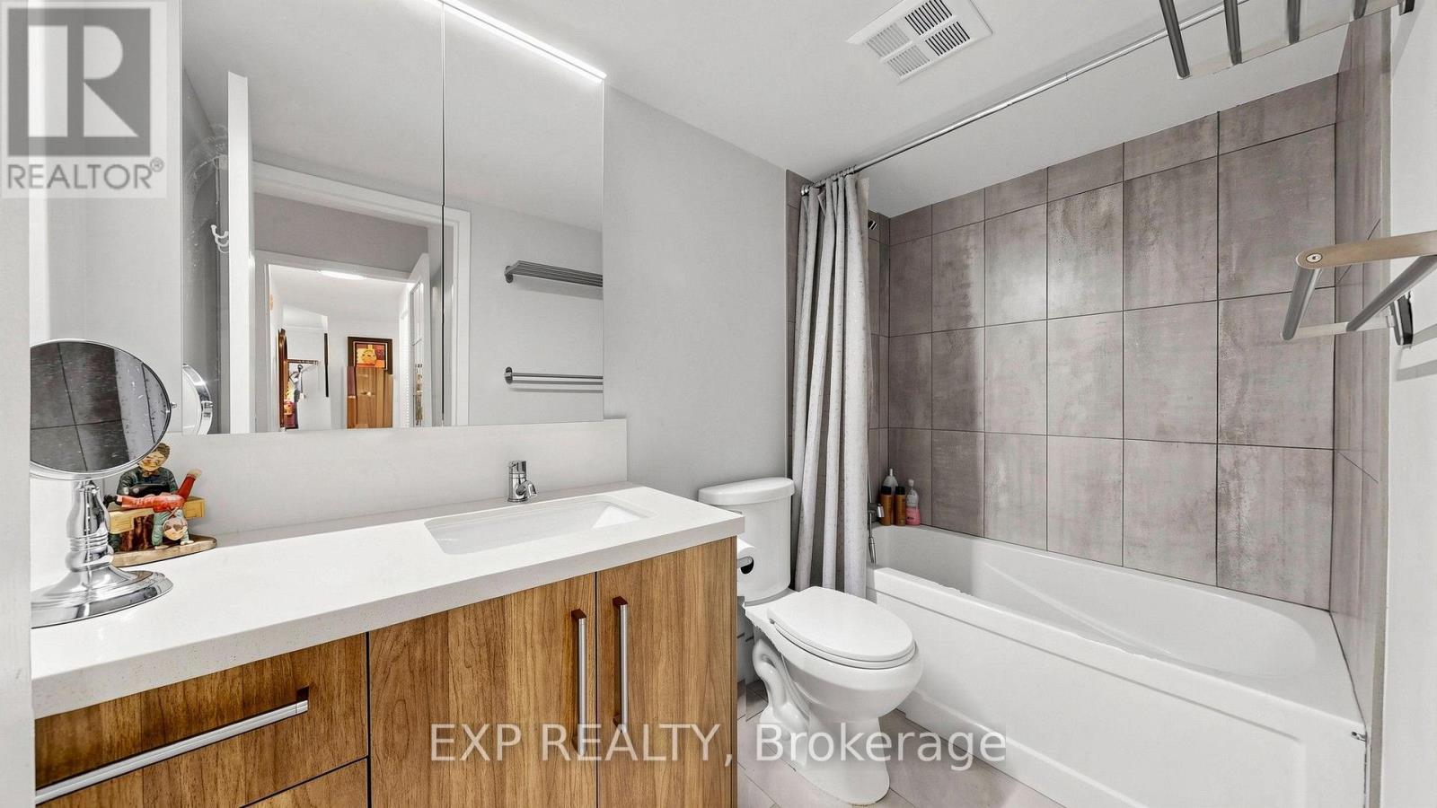 703 - 1655 Pickering Parkway, Pickering, Ontario  L1V 6L3 - Photo 10 - E14085996