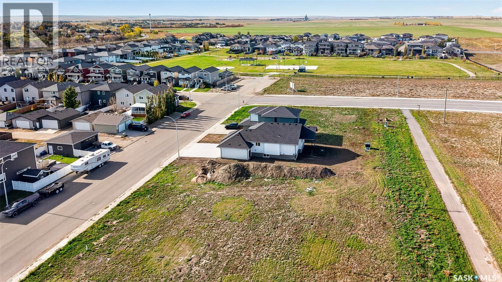 1056 West Park Boulevard, Moose Jaw, Saskatchewan  S6J 0E6 - Photo 4 - SK038535