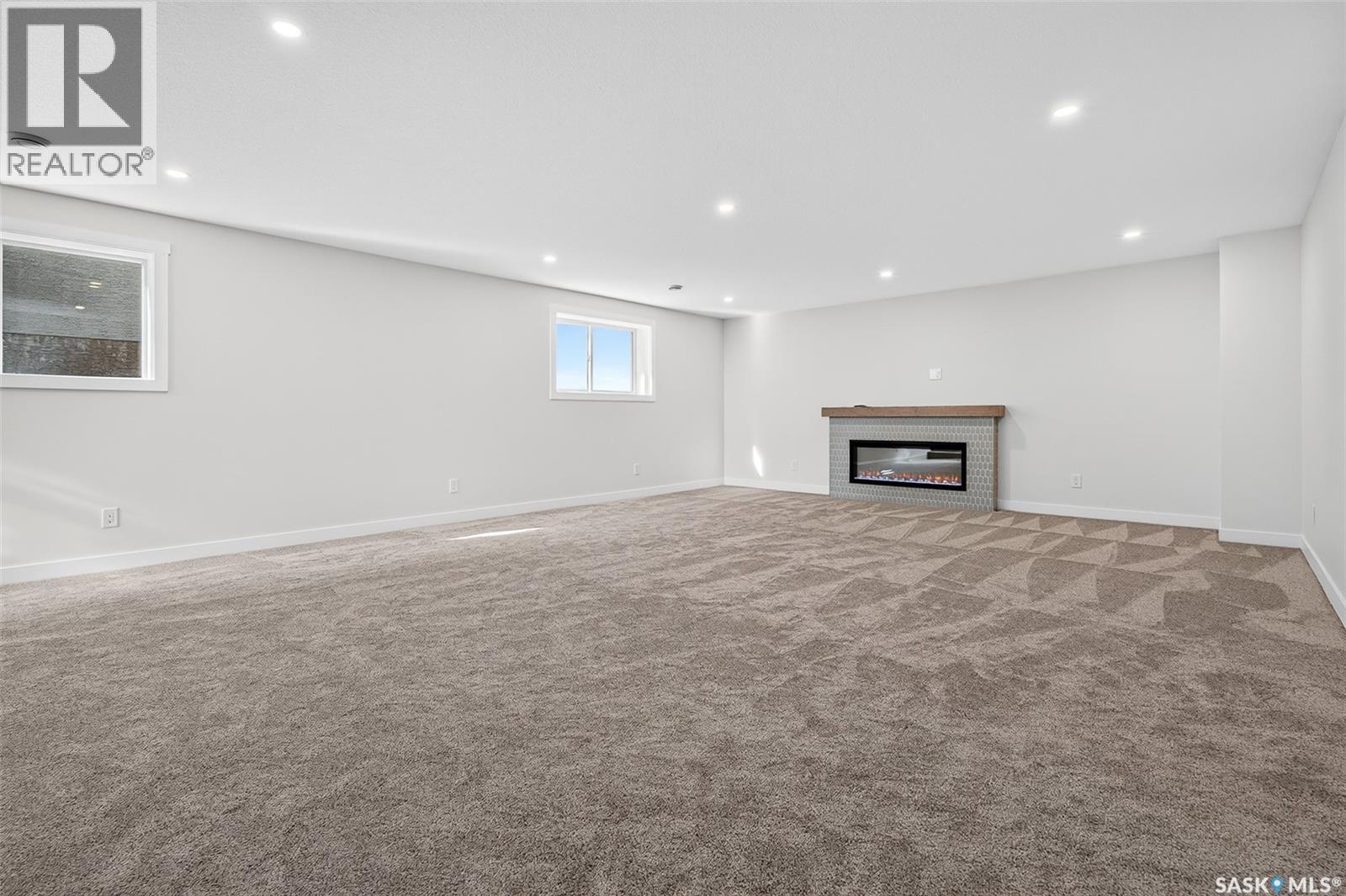 1056 West Park Boulevard, Moose Jaw, Saskatchewan  S6J 0E6 - Photo 46 - SK038535