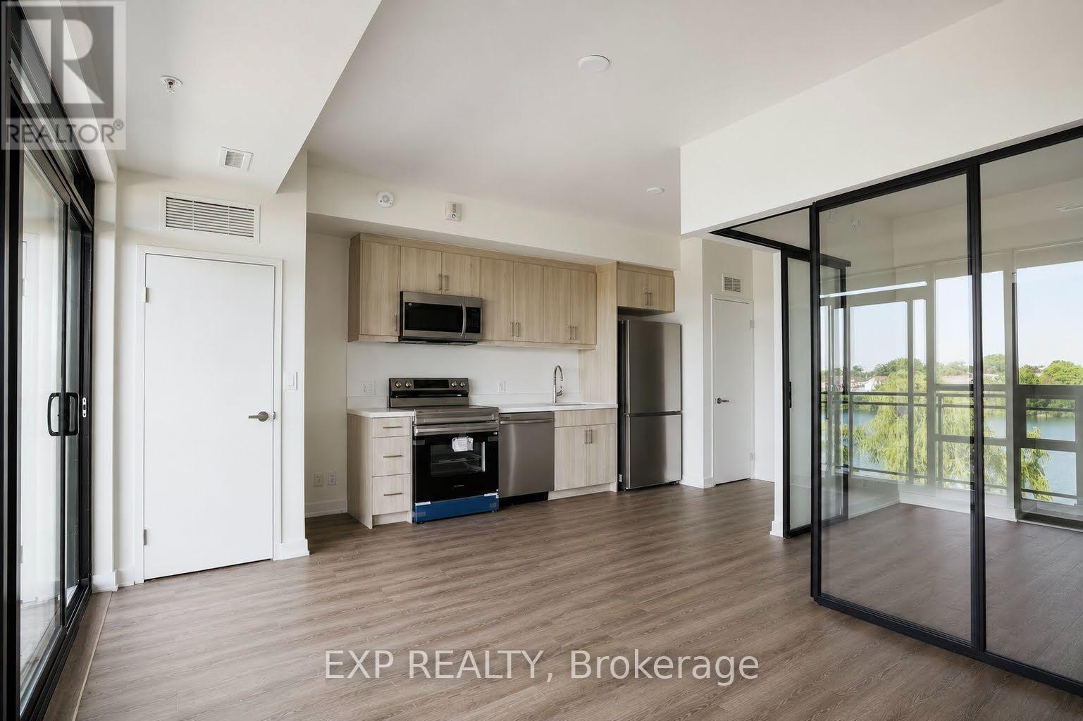 221 - 350 Prince Charles Drive S, Welland, Ontario  L3C 5A6 - Photo 4 - X14091120
