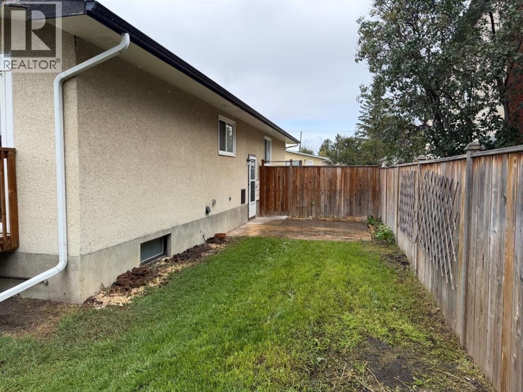 9 Wells, Red Deer, Alberta  T4N 5Y2 - Photo 2 - A2342937