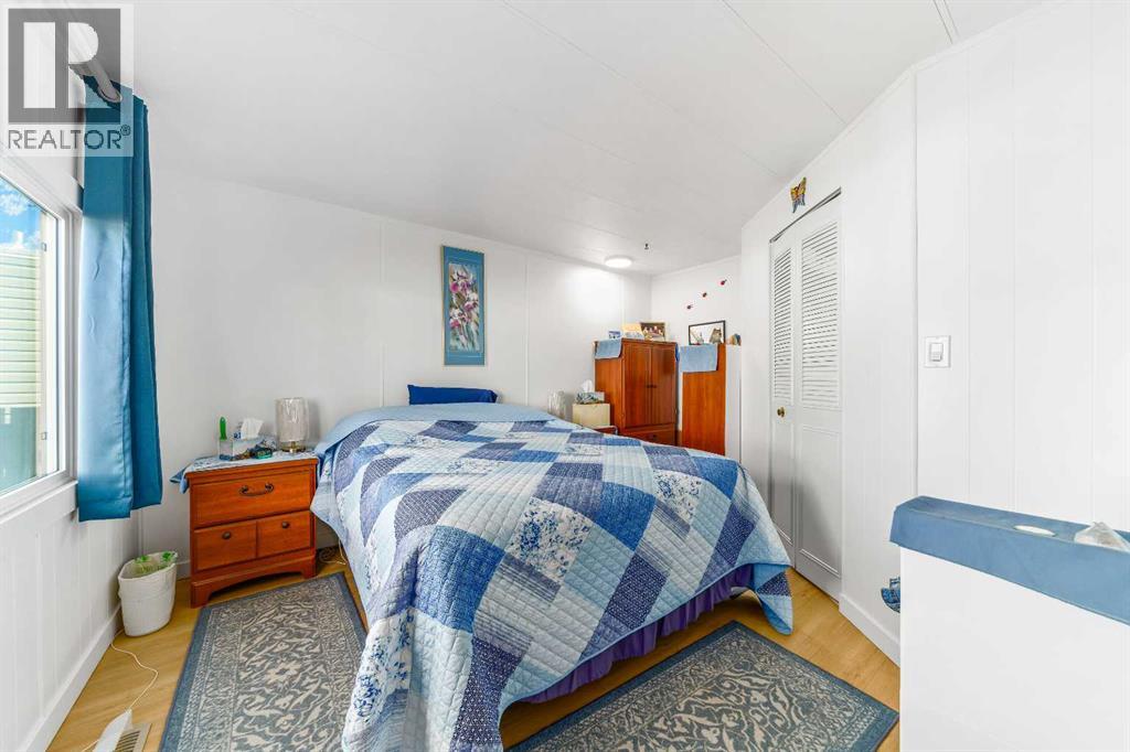 64, 2248 Southview Drive SE