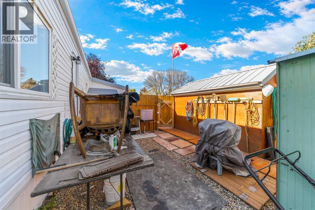 64, 2248 Southview Drive SE