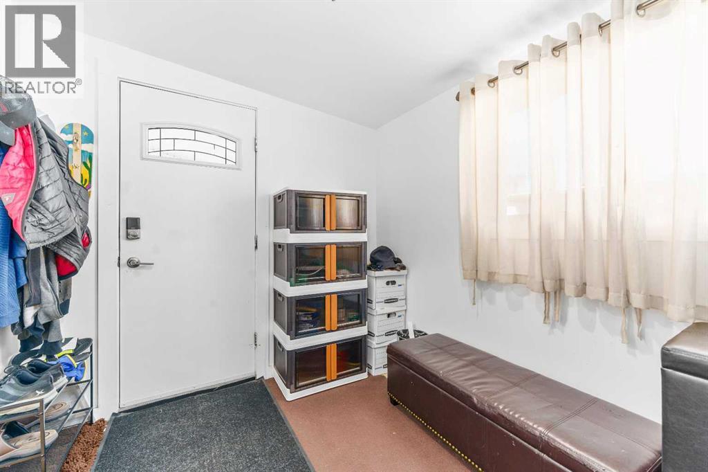 64, 2248 Southview Drive SE