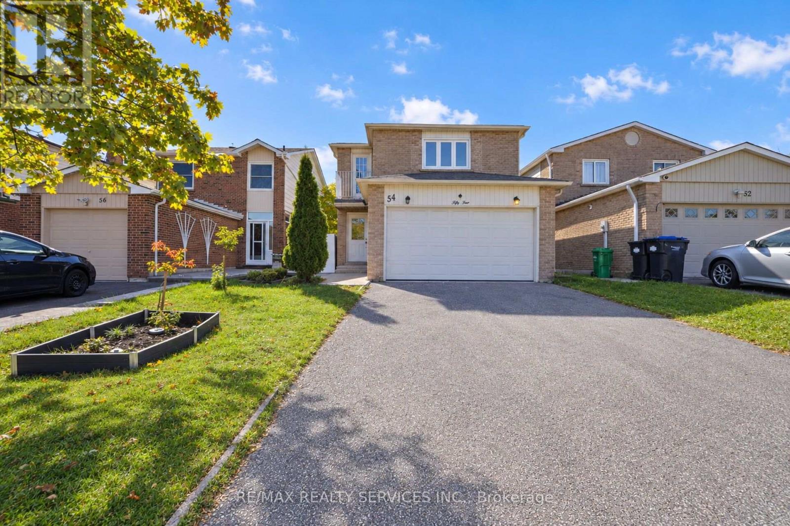 54 Pickard Lane, Brampton, Ontario  L6Y 2M5 - Photo 3 - W14085628