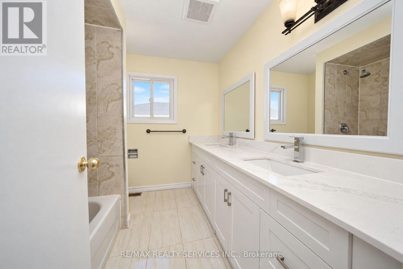 54 Pickard Lane, Brampton, Ontario  L6Y 2M5 - Photo 33 - W14085628