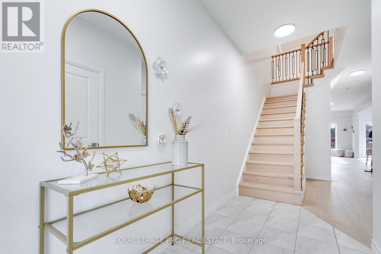6631 Cropp Street, Niagara Falls, Ontario  L2E 0B9 - Photo 5 - X14087338