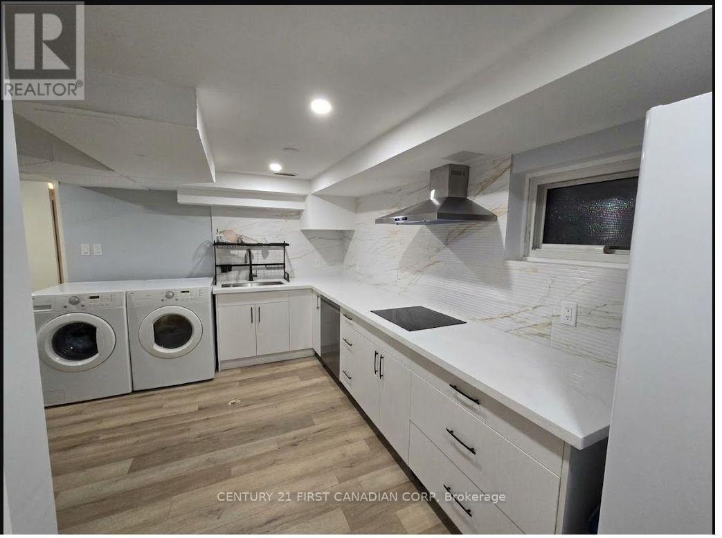 Lower - 54 Waterford Drive, Toronto, Ontario  M9R 2N6 - Photo 10 - W14091148