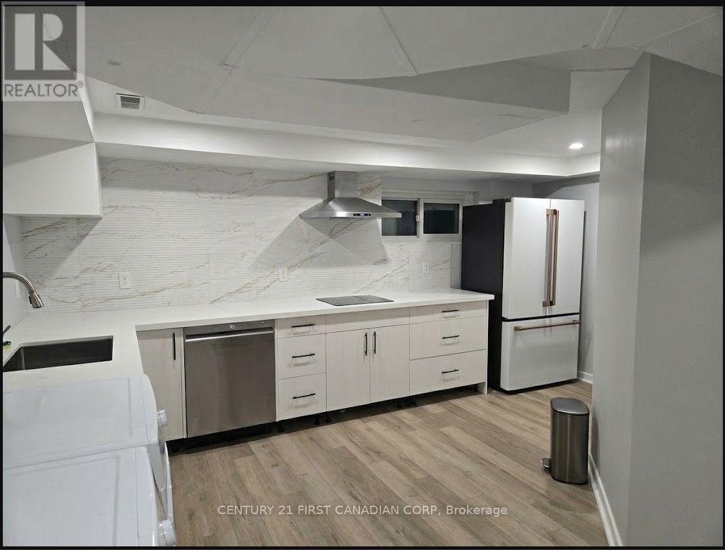 Lower - 54 Waterford Drive, Toronto, Ontario  M9R 2N6 - Photo 6 - W14091148