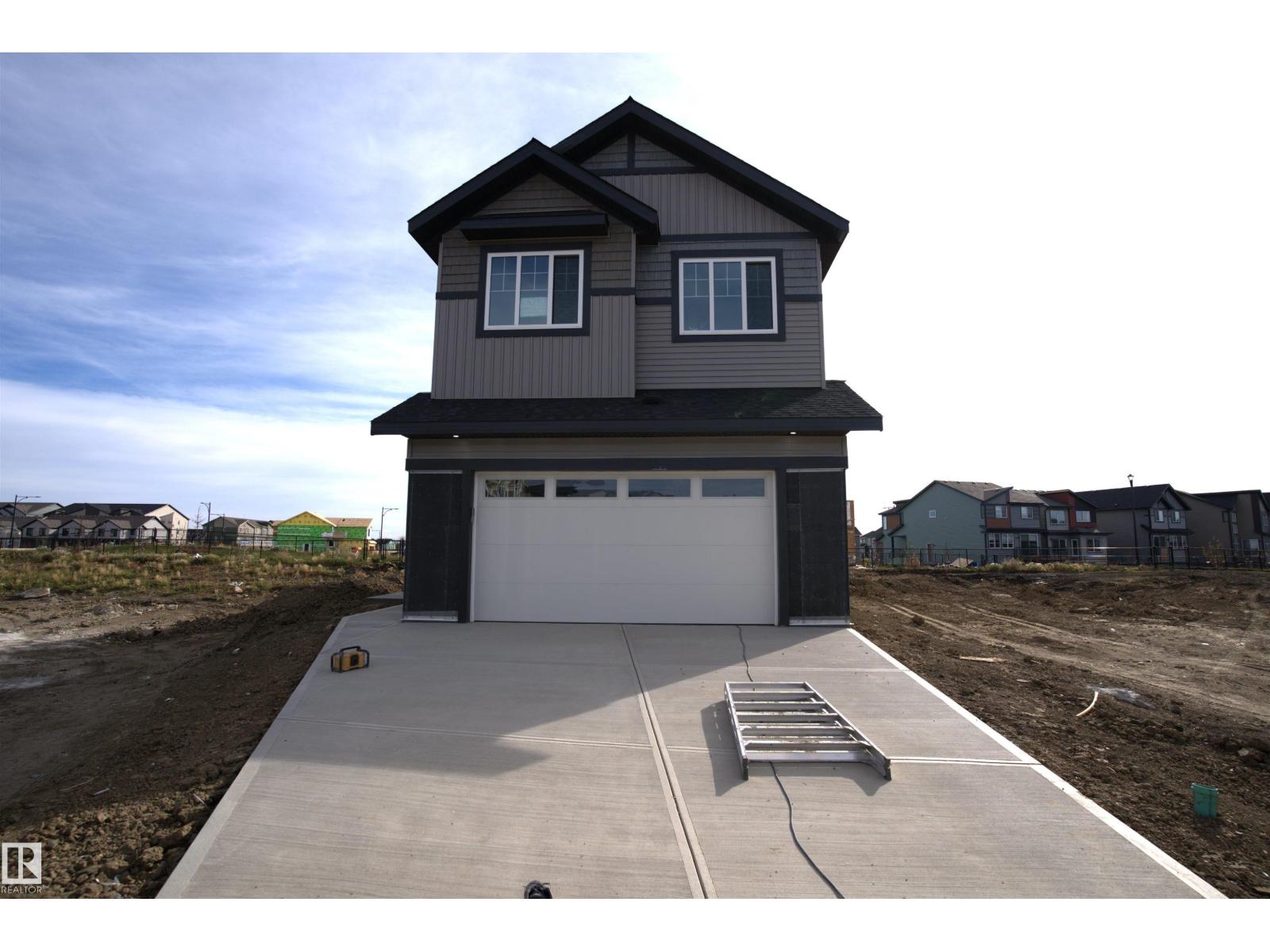 4282 Charles CL SW