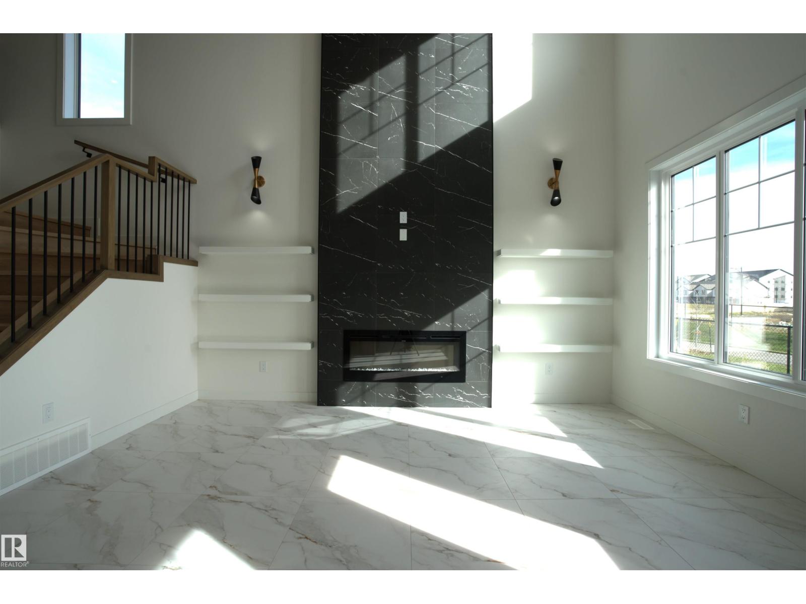 4282 Charles CL SW