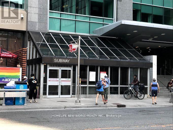 2904 - 1 Yorkville Avenue, Toronto, Ontario  M4W 1L1 - Photo 3 - C14091154