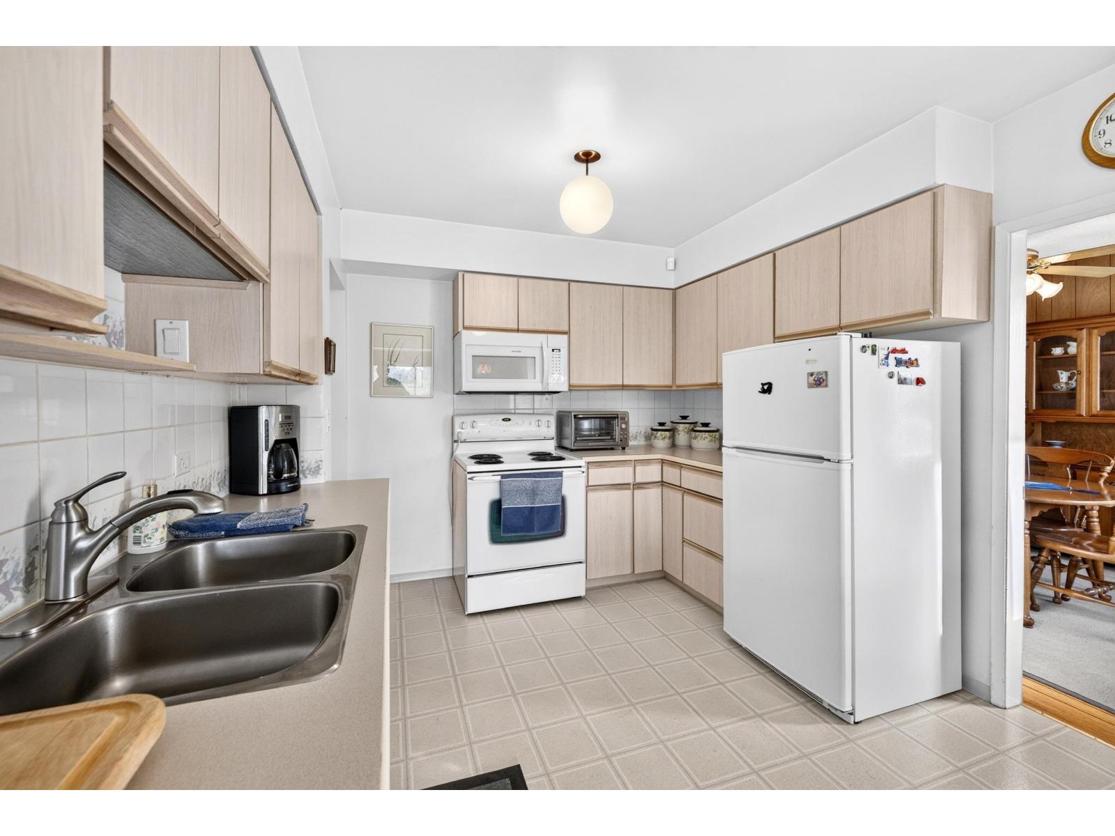 12614 102 Avenue, Surrey, British Columbia  V3V 3E4 - Photo 9 - R3175836
