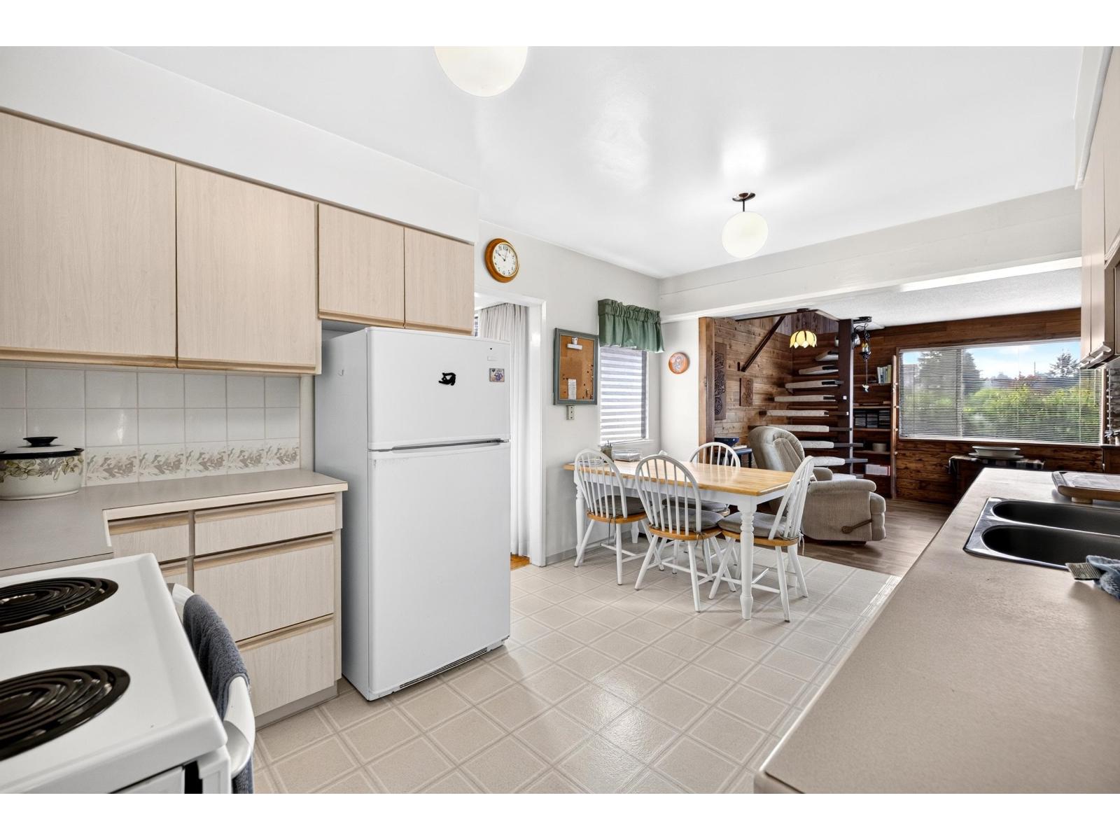 12614 102 Avenue, Surrey, British Columbia  V3V 3E4 - Photo 8 - R3175836