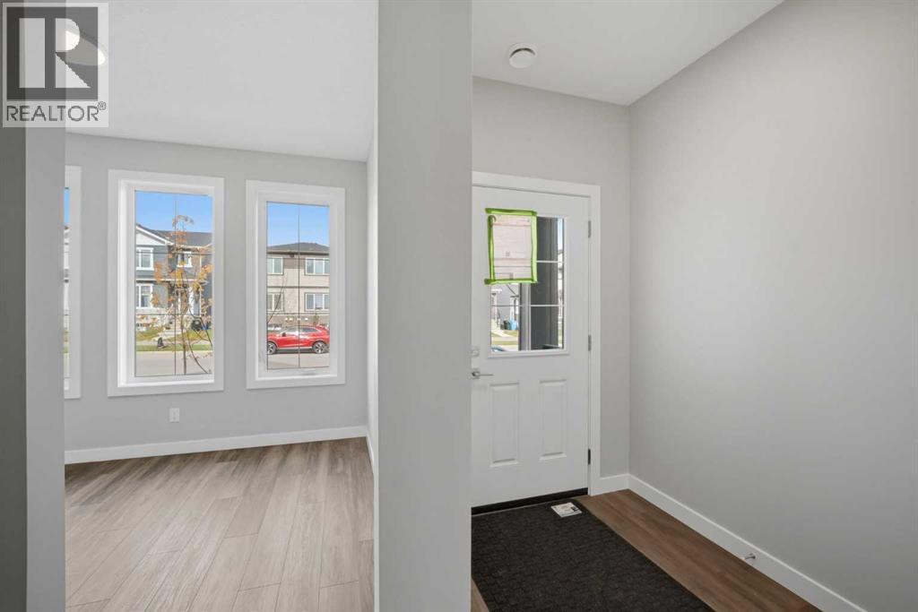 8561 Huxbury Drive NE, Calgary, Alberta  T2A 4Y1 - Photo 4 - A2351707