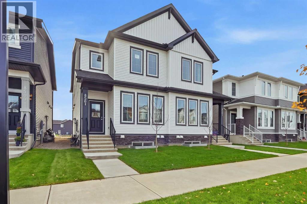 8561 Huxbury Drive NE, Calgary, Alberta  T2A 4Y1 - Photo 2 - A2351707
