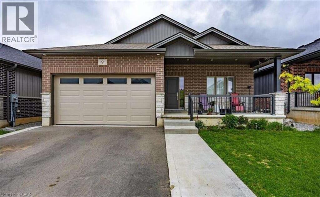 9 PURSEL Street, Waterford, Ontario