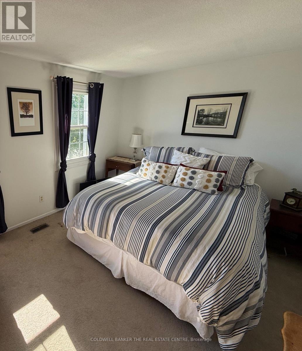 59 Pepler Place, Barrie, Ontario  L4N 5E3 - Photo 10 - S13881712