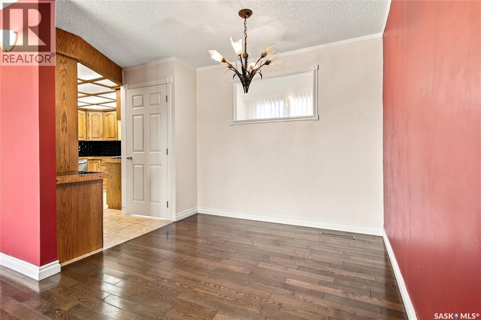 1906 St Charles Avenue, Saskatoon, Saskatchewan  S7M 0N8 - Photo 11 - SK051370