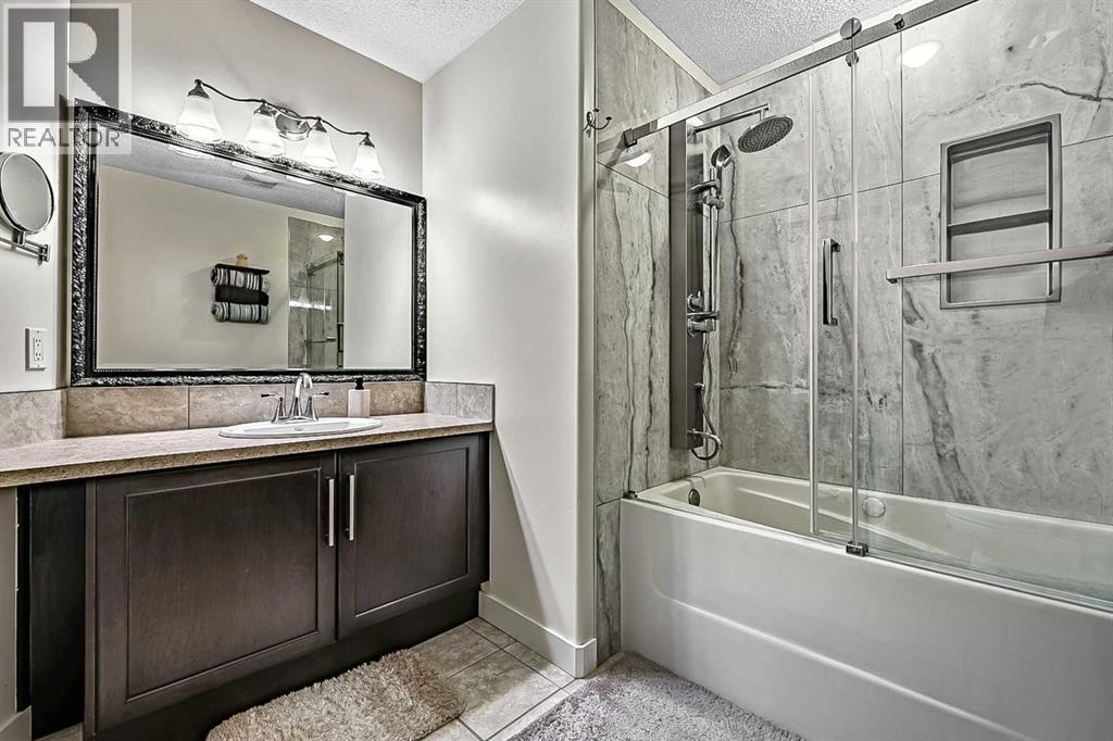130 Riverside Crescent NW