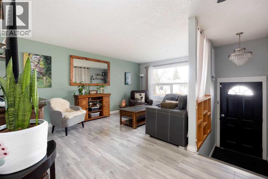 141 Bird Crescent