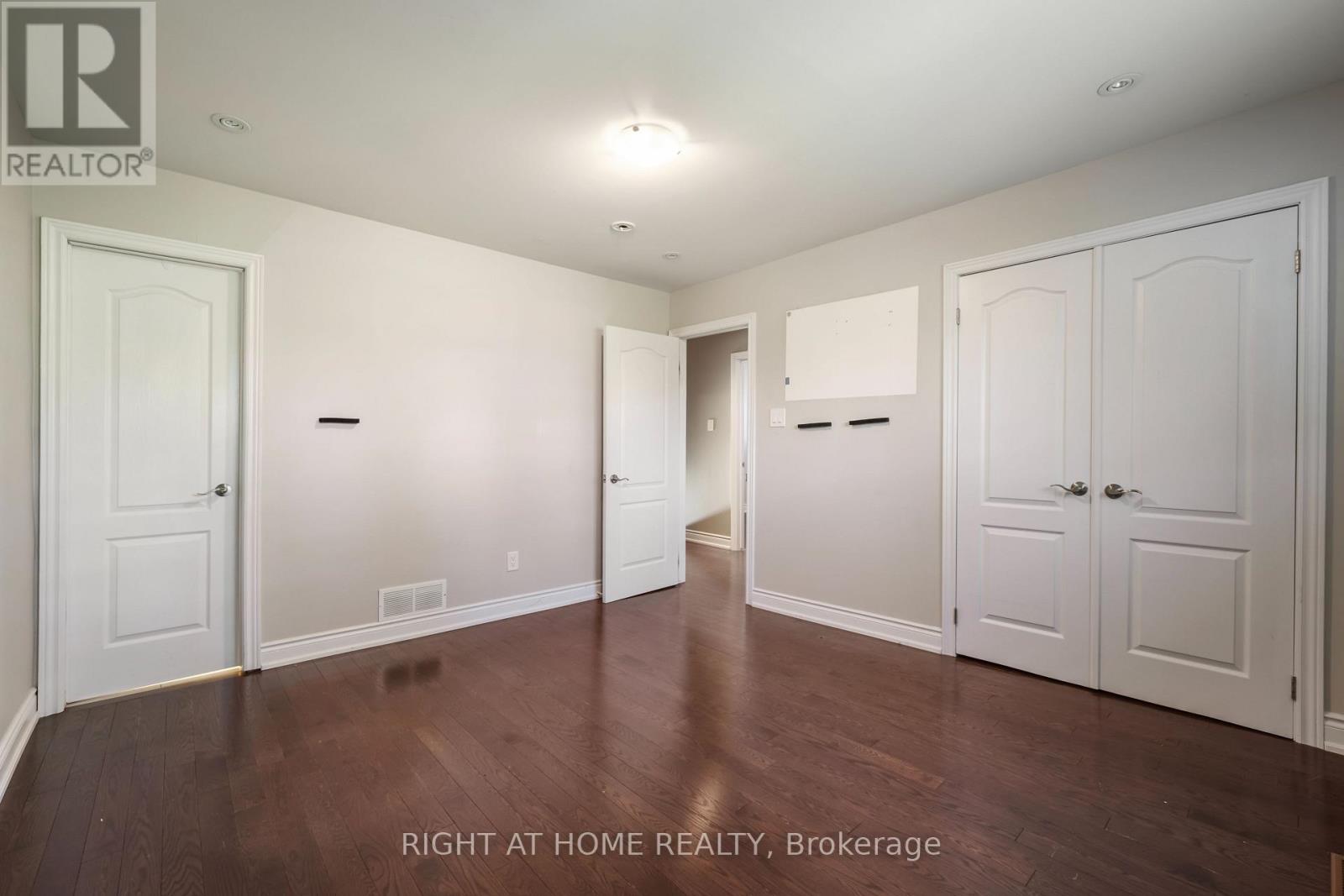 21 Cleethorpes Boulevard, Toronto, Ontario  M1S 2S7 - Photo 21 - E14091212