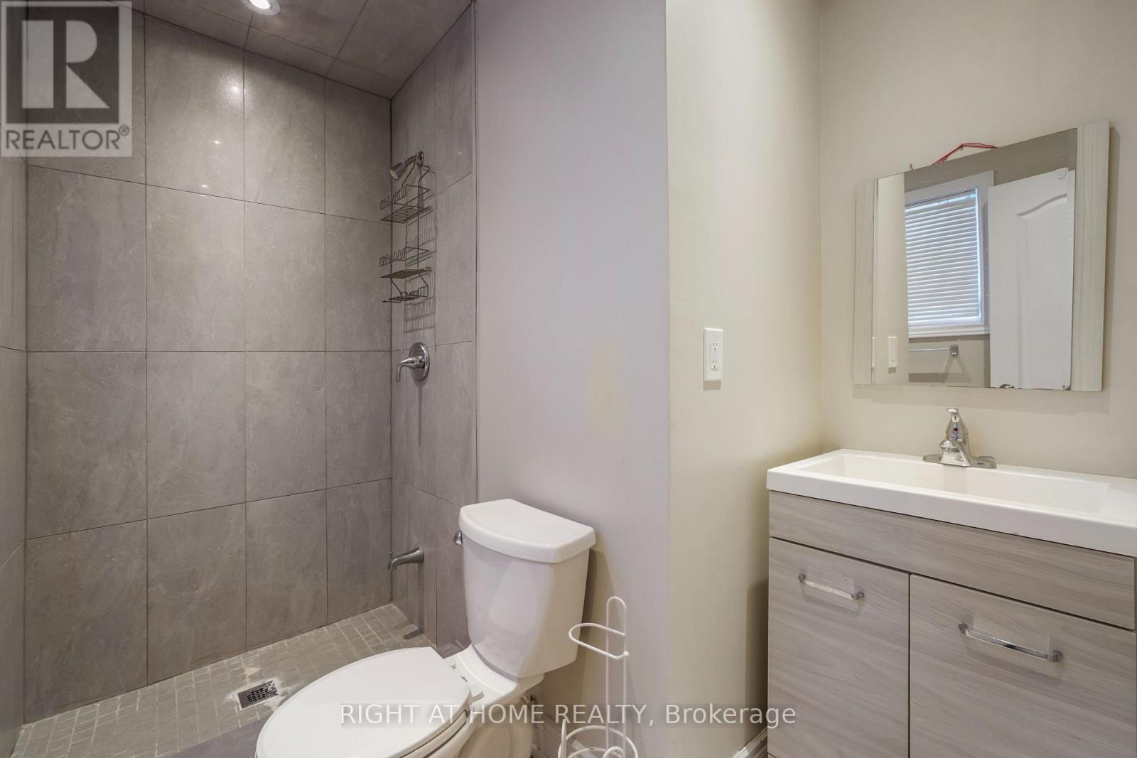 21 Cleethorpes Boulevard, Toronto, Ontario  M1S 2S7 - Photo 22 - E14091212