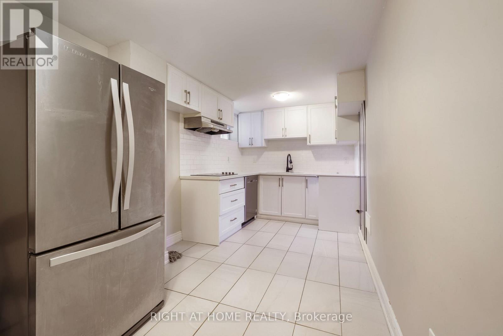21 Cleethorpes Boulevard, Toronto, Ontario  M1S 2S7 - Photo 23 - E14091212