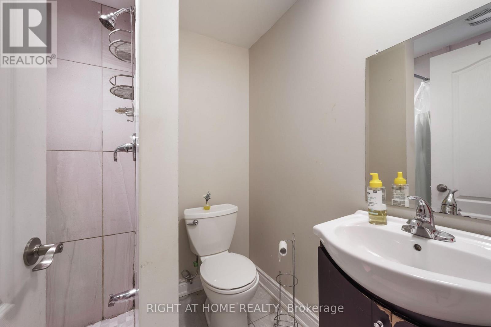 21 Cleethorpes Boulevard, Toronto, Ontario  M1S 2S7 - Photo 25 - E14091212