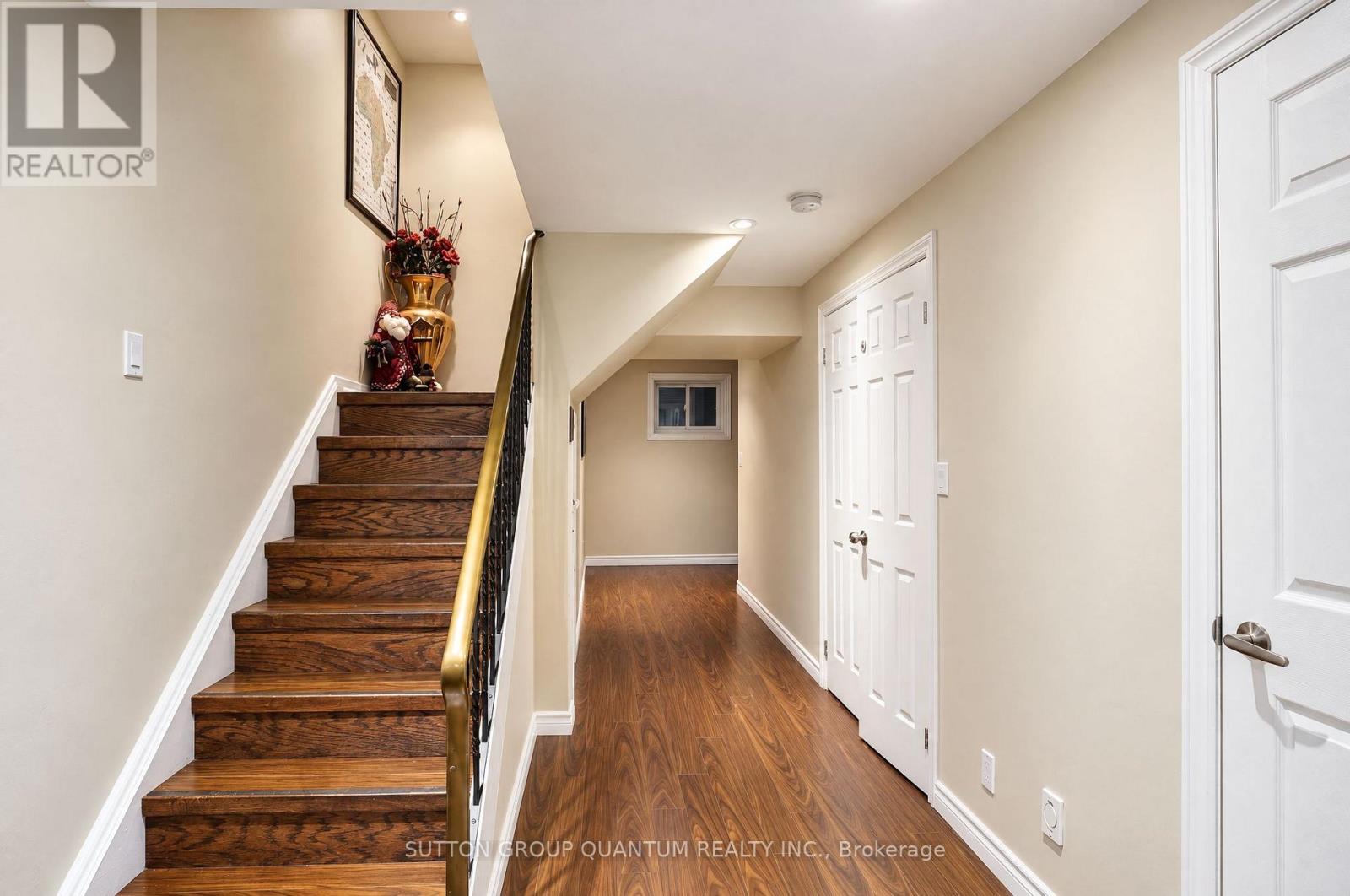 1005 Fredonia Drive, Mississauga, Ontario  L5C 2W5 - Photo 21 - W14091204