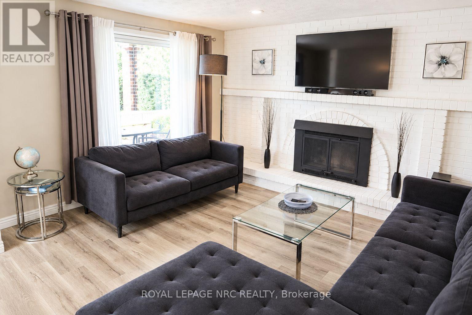 5020 Mcrae Street, Niagara Falls, Ontario  L2E 1P3 - Photo 2 - X13869272