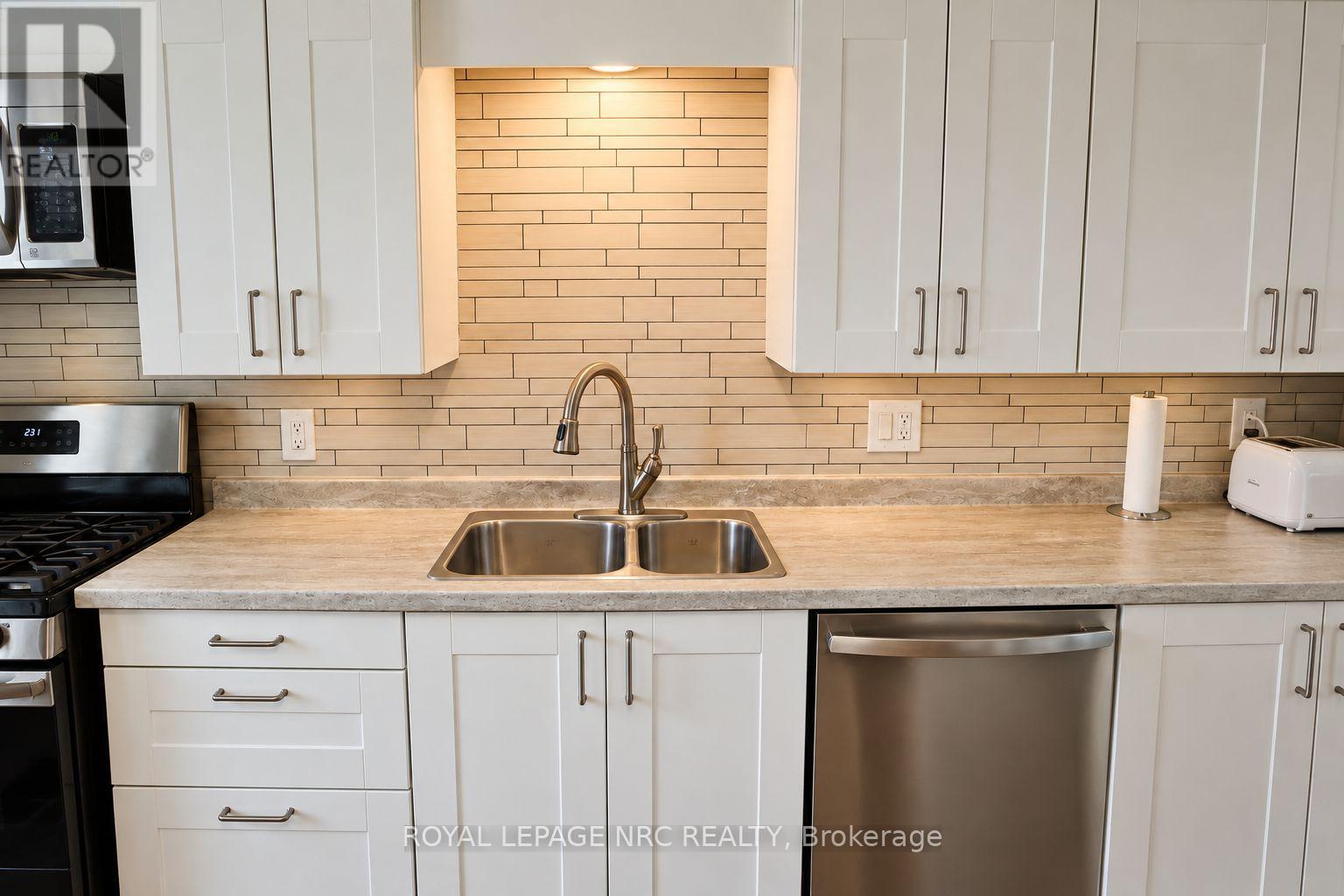 5020 Mcrae Street, Niagara Falls, Ontario  L2E 1P3 - Photo 3 - X13869272
