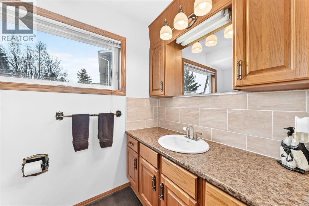 34 Tucker Road Se, Airdrie, Alberta  T4A 1S8 - Photo 29 - A2352864