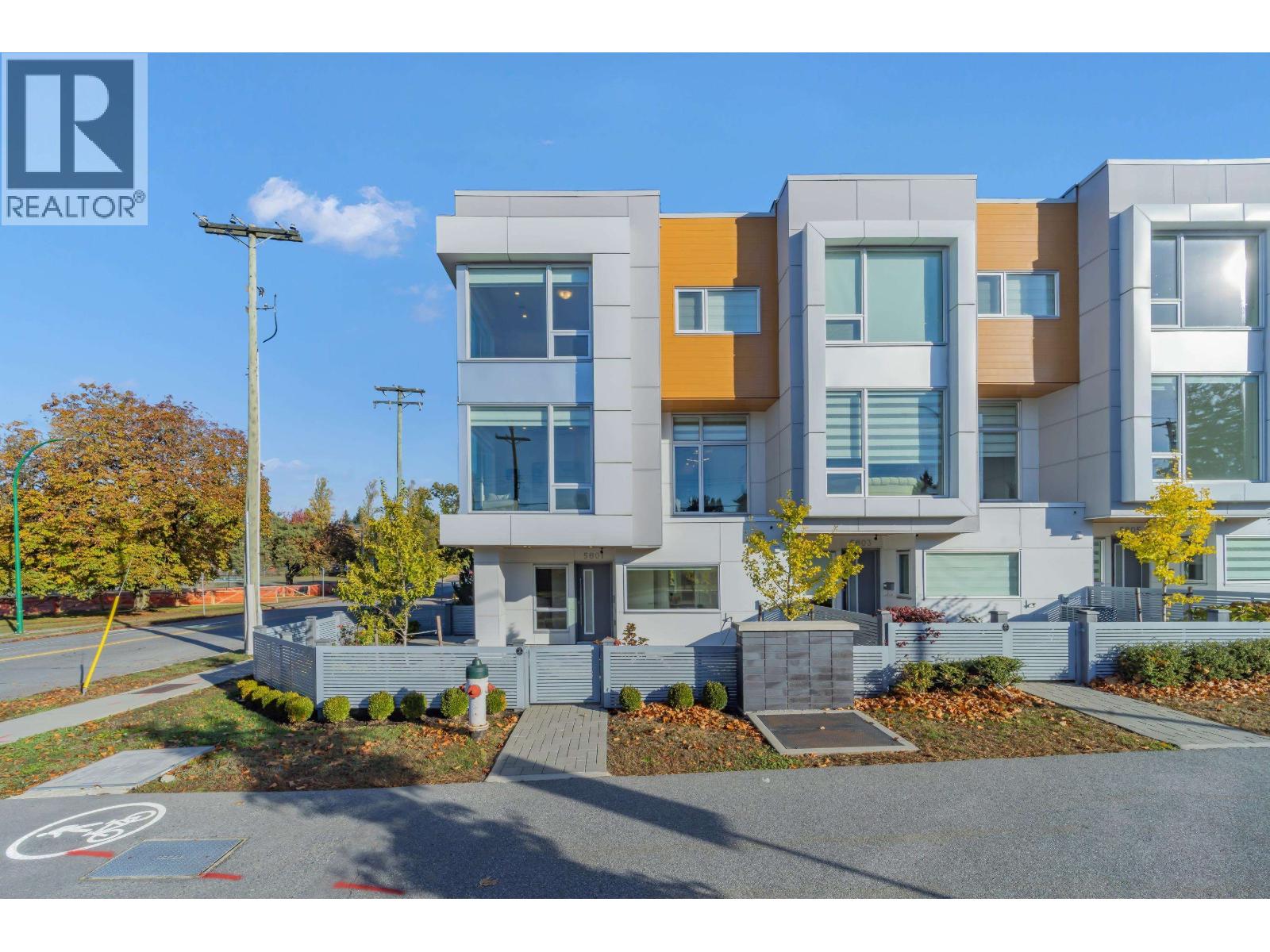 5601 Rumble Street, Burnaby, British Columbia  V5J 2C3 - Photo 4 - R3176066