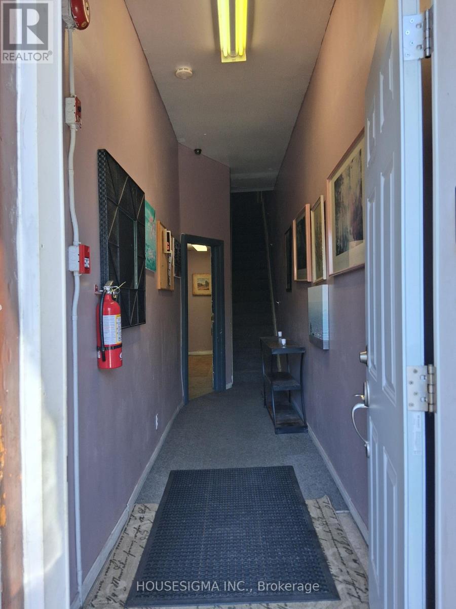 888 Dundas Street E, Toronto, Ontario  M4M 1R3 - Photo 5 - E14083884