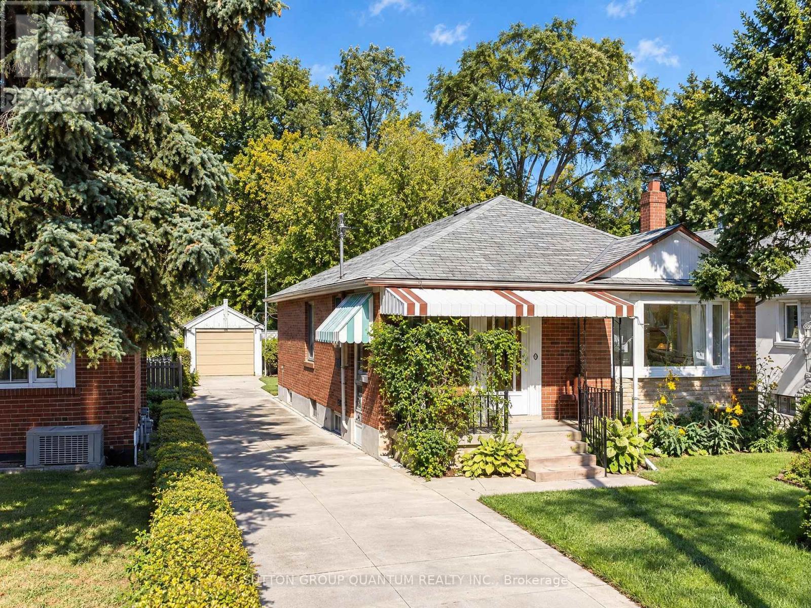 74 Cannon Road, Toronto, Ontario  M8Y 1S1 - Photo 19 - W13879430